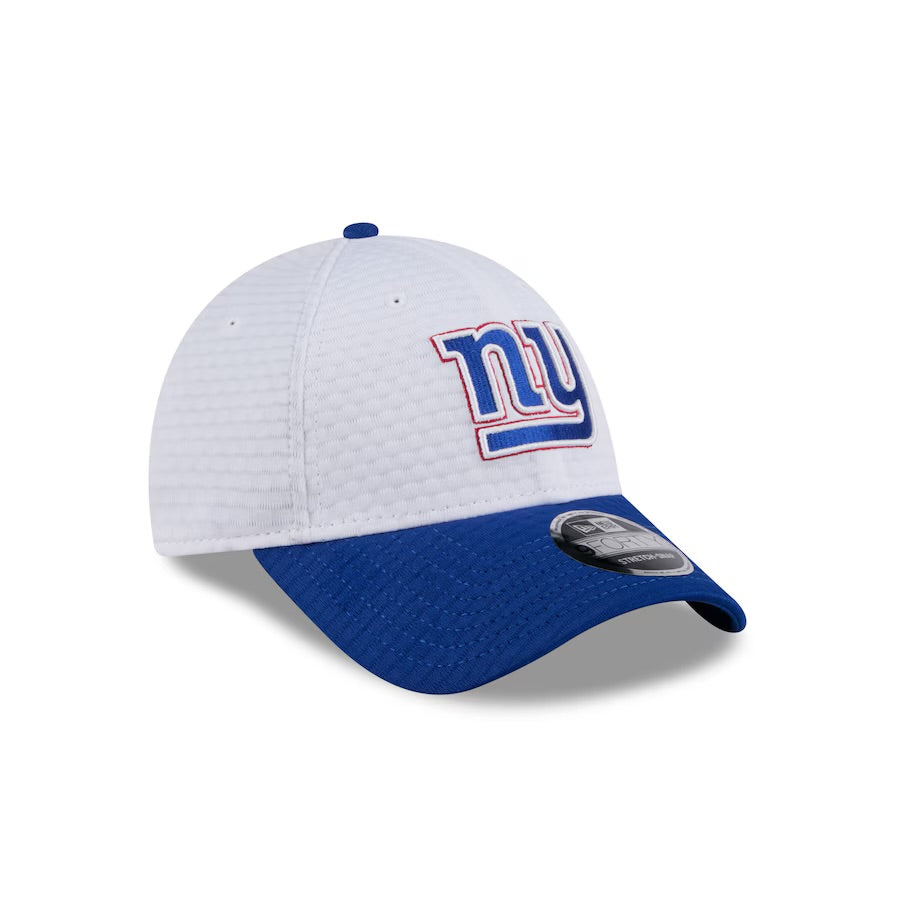 New York Giants Hat - Training Camp Collection 2-Tone 9Forty NFL Stretch Snapback Cap - New Era
